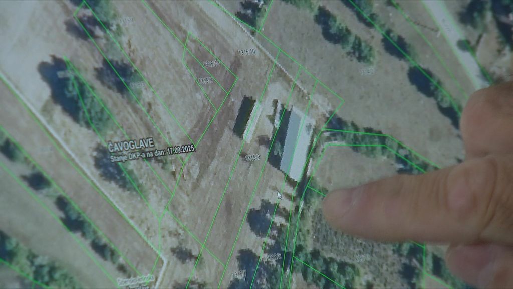 Marko Perković Thompson u rodnim Čavoglavama ima dva ilegalna objekta