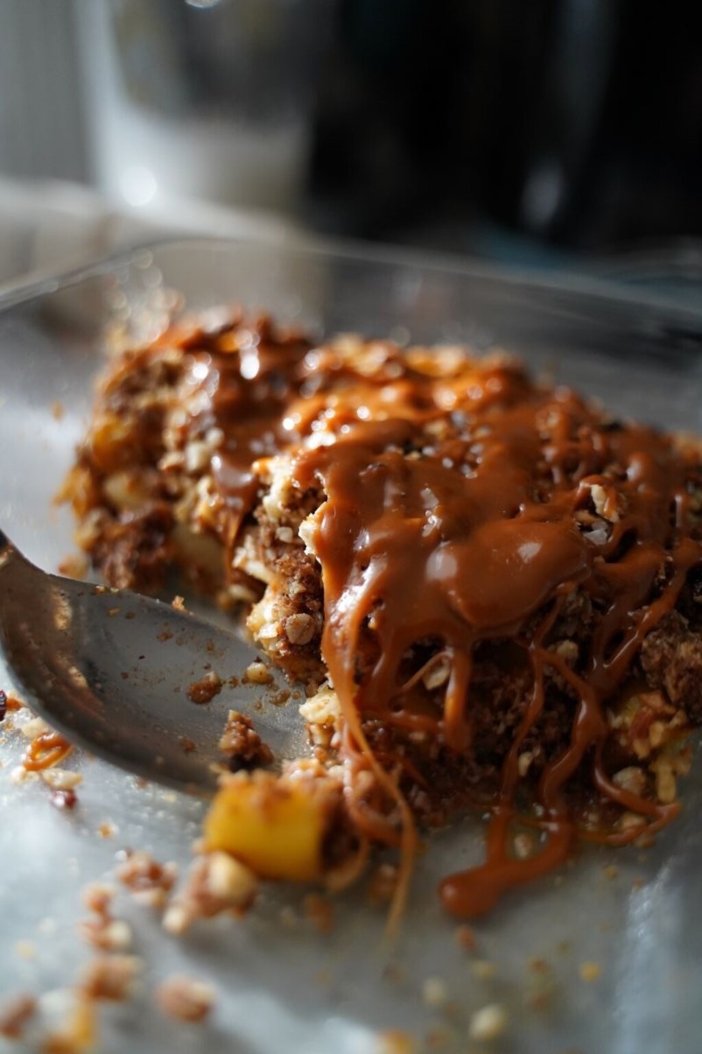 Crumble s jabukom i mangom Sandre Pecić