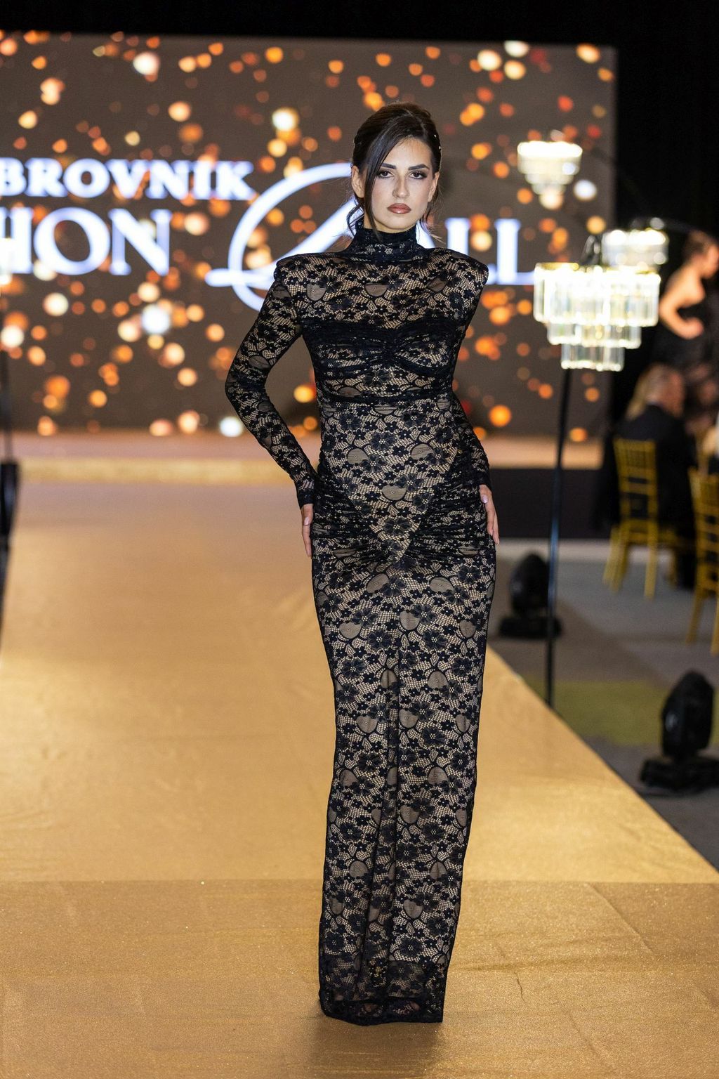 Humanitarni fashion ball - 11