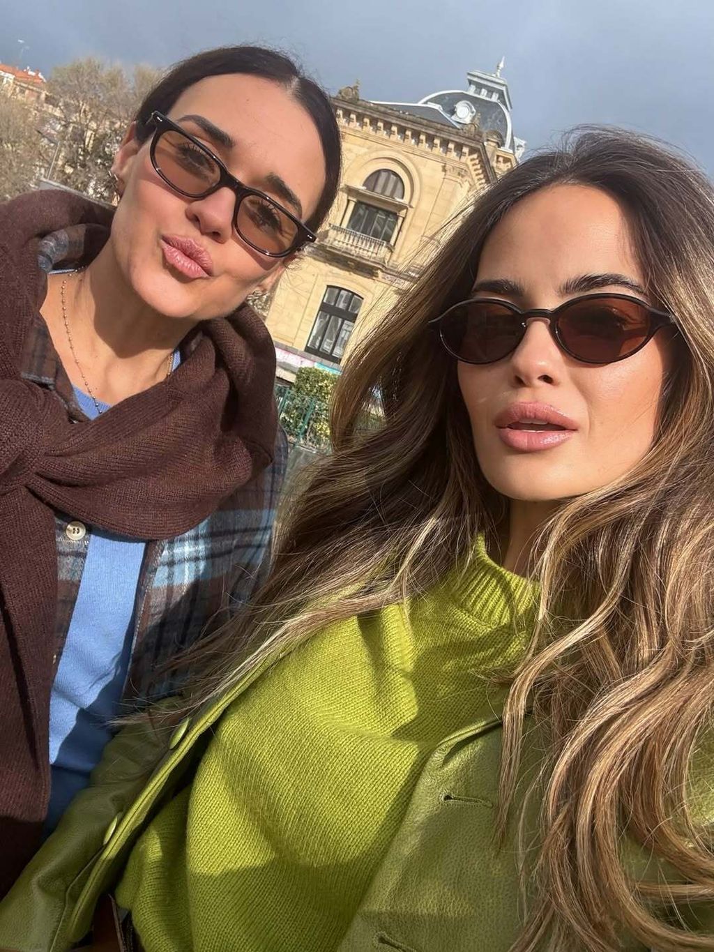 Adriana Ćaleta-Car i sestra Antonela