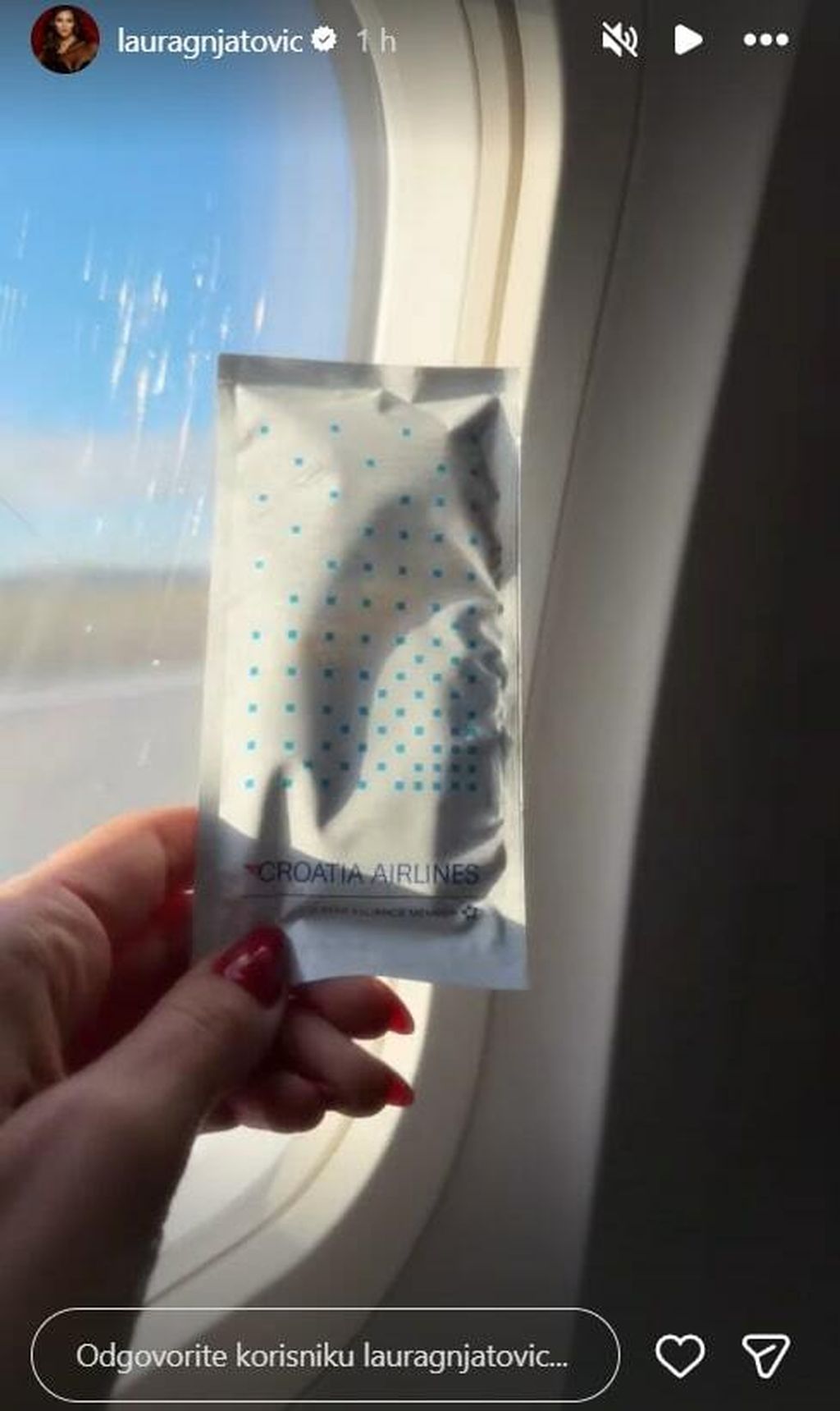 Laura Gnjatović - 3