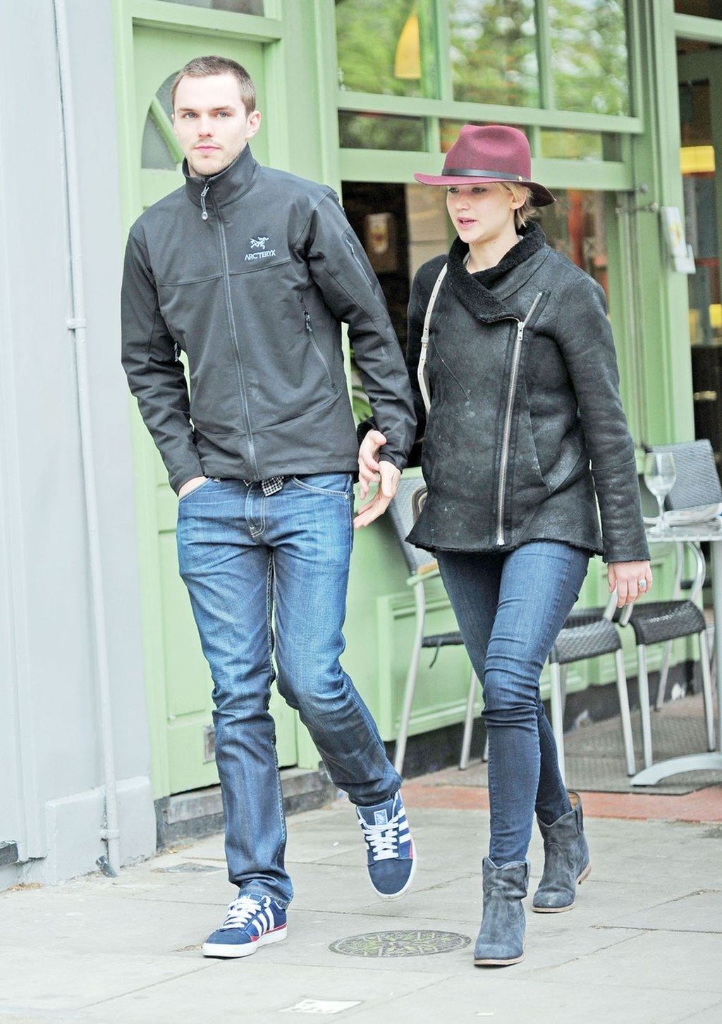 Jennifer Lawrence i Nicholas Hoult (Foto: Profimedia)