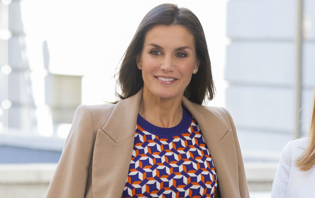 Kraljica Letizia u suknji koja bi se svidjela i Meghan Markle - 4