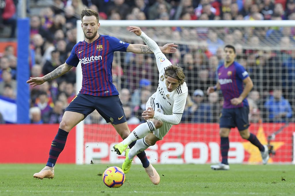 Ivan Rakitić i Luka Modrić (Foto: AFP)
