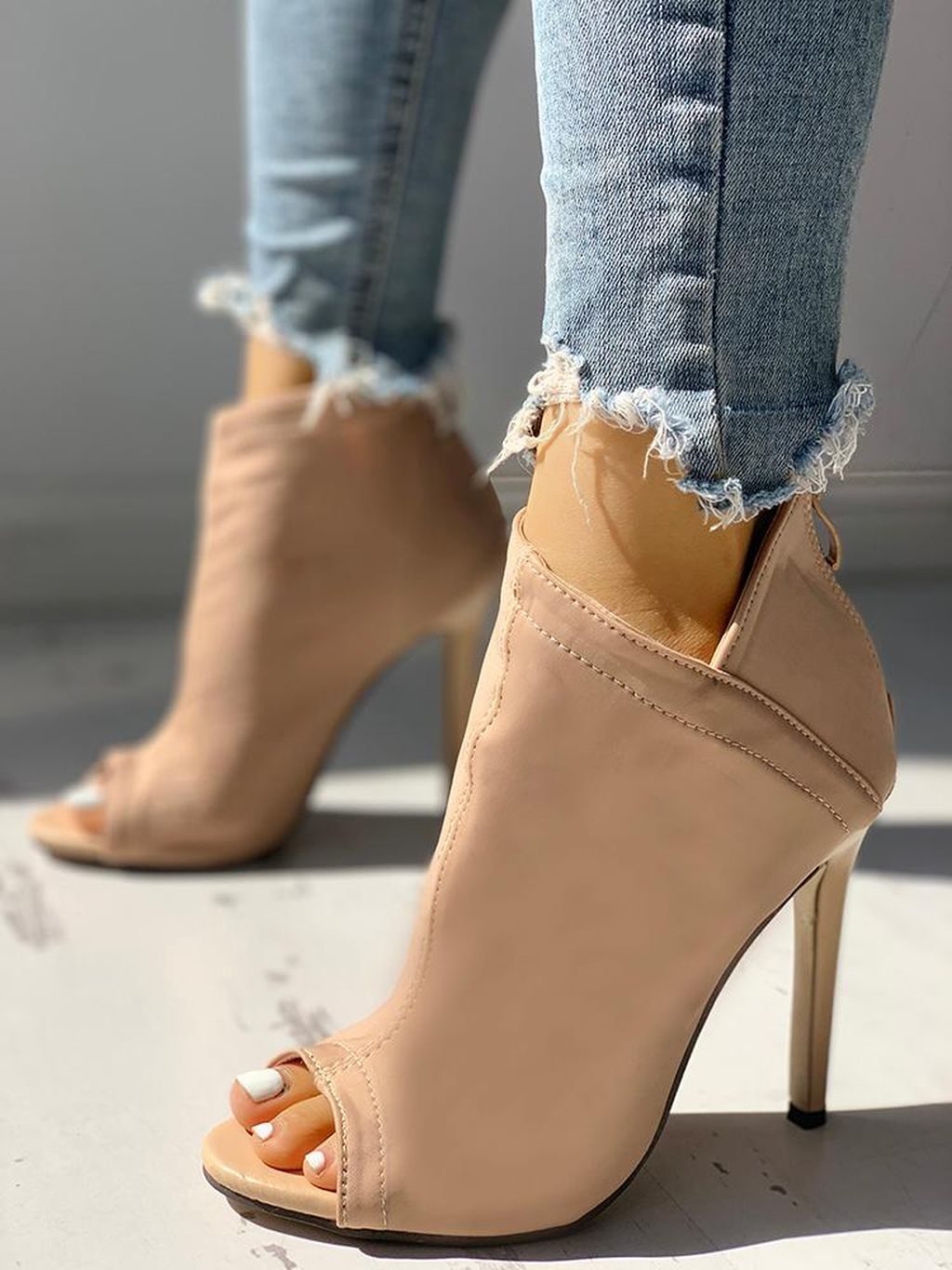 Gležnjače idealne za gradsku šetnju (Foto: joyshoetique.com)