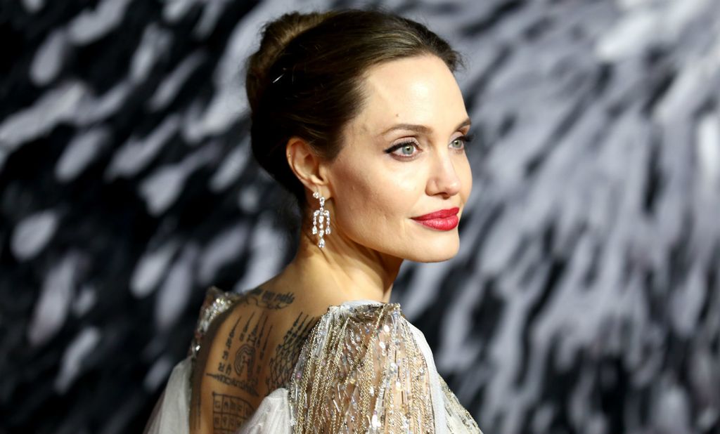 Angelina Jolie uvijek privlači pažnju svojim modnim izborima