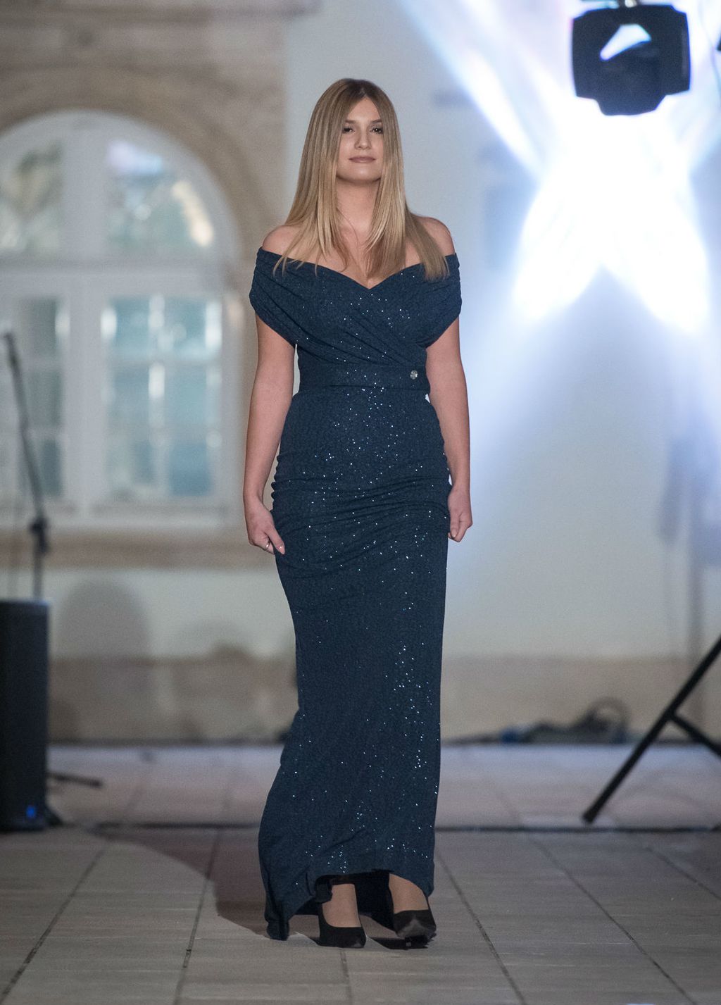 Prva samostalna revija Ivane Jurić - 1