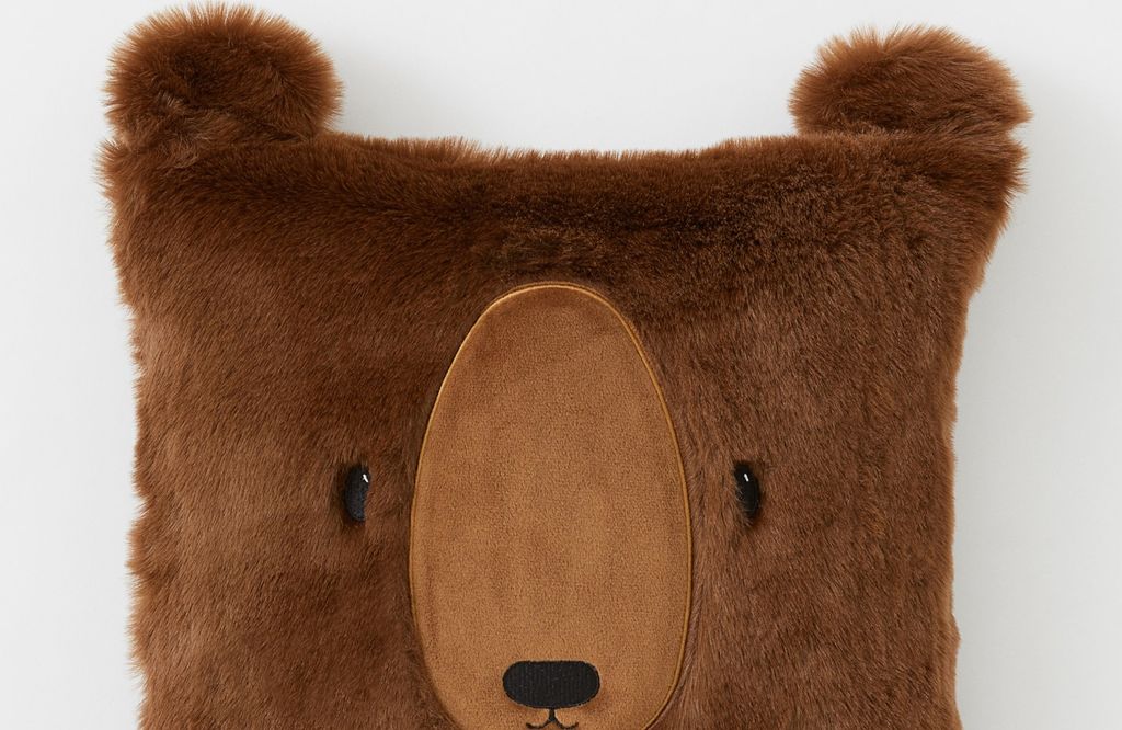 Flafaste i božićne jastučnice iz trgovine H&M Home - 1