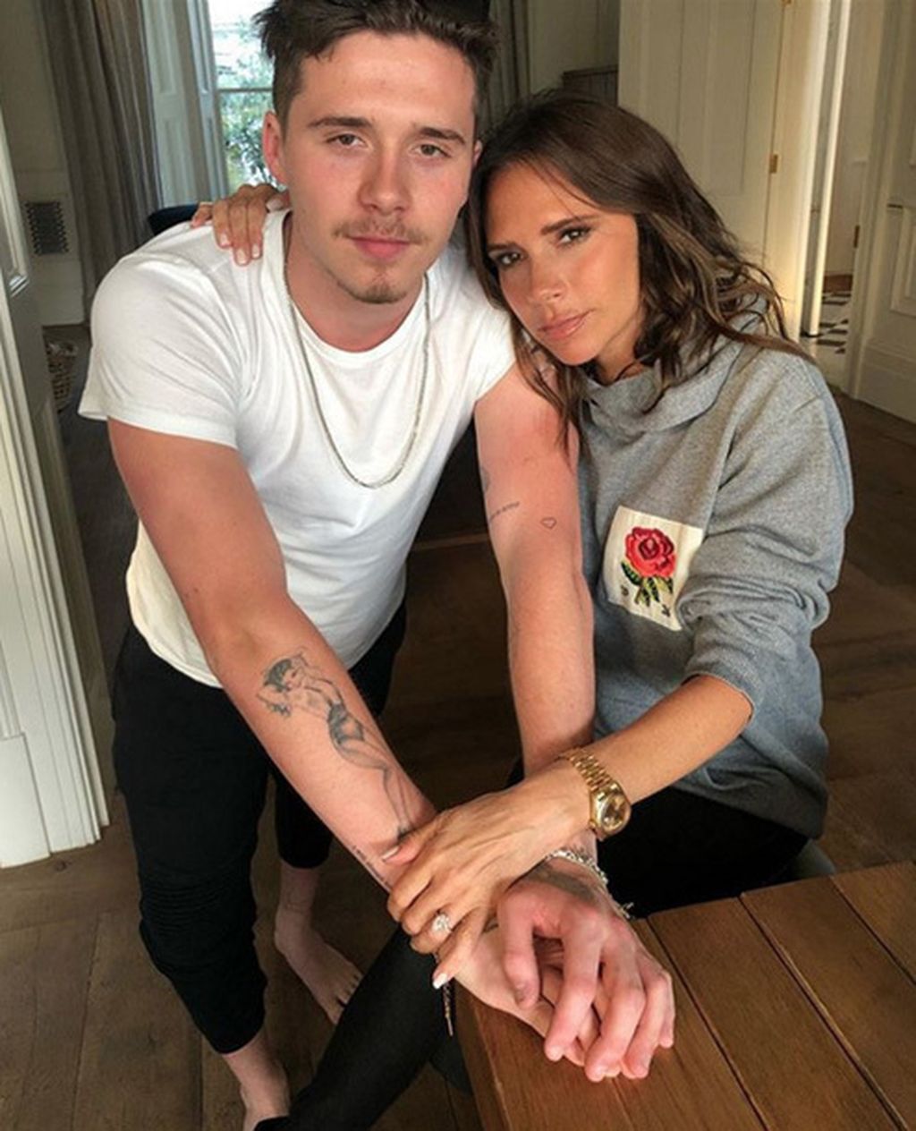 Victoria i Brooklyn Beckham (Foto: Instagram)