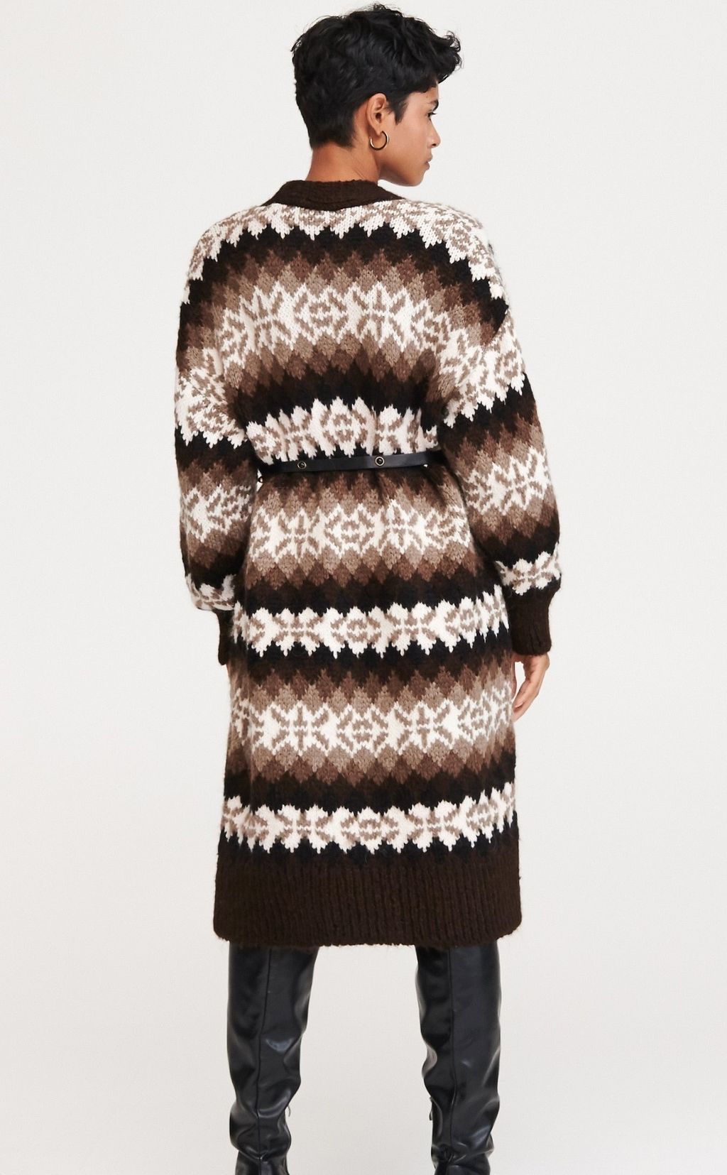 Vesta iz trgovine Reserved koja se može nositi i kao haljina