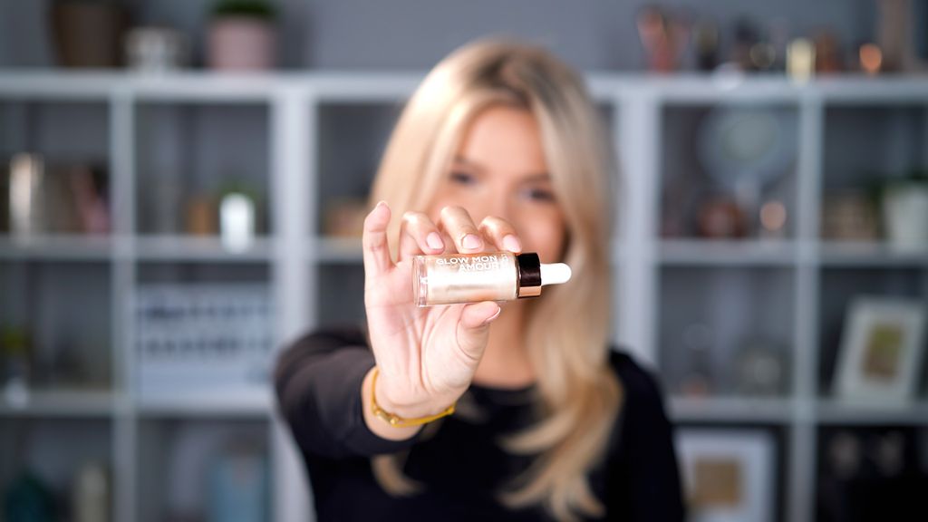 L\'Oreal Woke up like this tekući highlighter