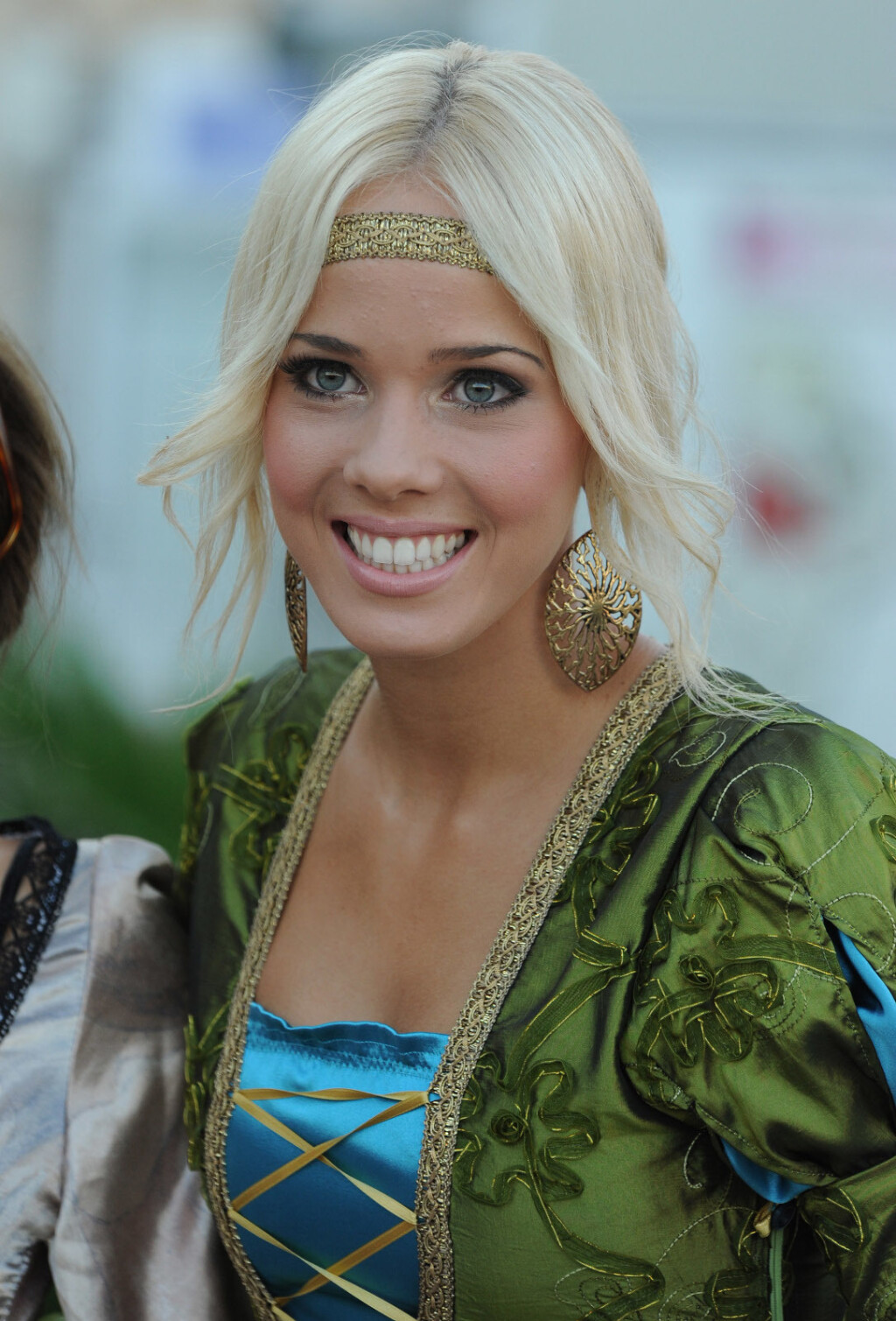 Antonija Mišura u ulozi princeze na Srednjovjekovnom sajmu u Šibeniku prije deset godina - 7