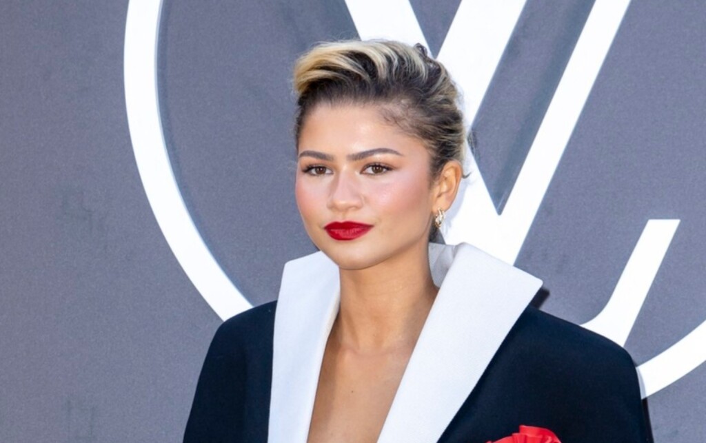 Zendaya na pariškoj reviji Yves Saint Laurenta