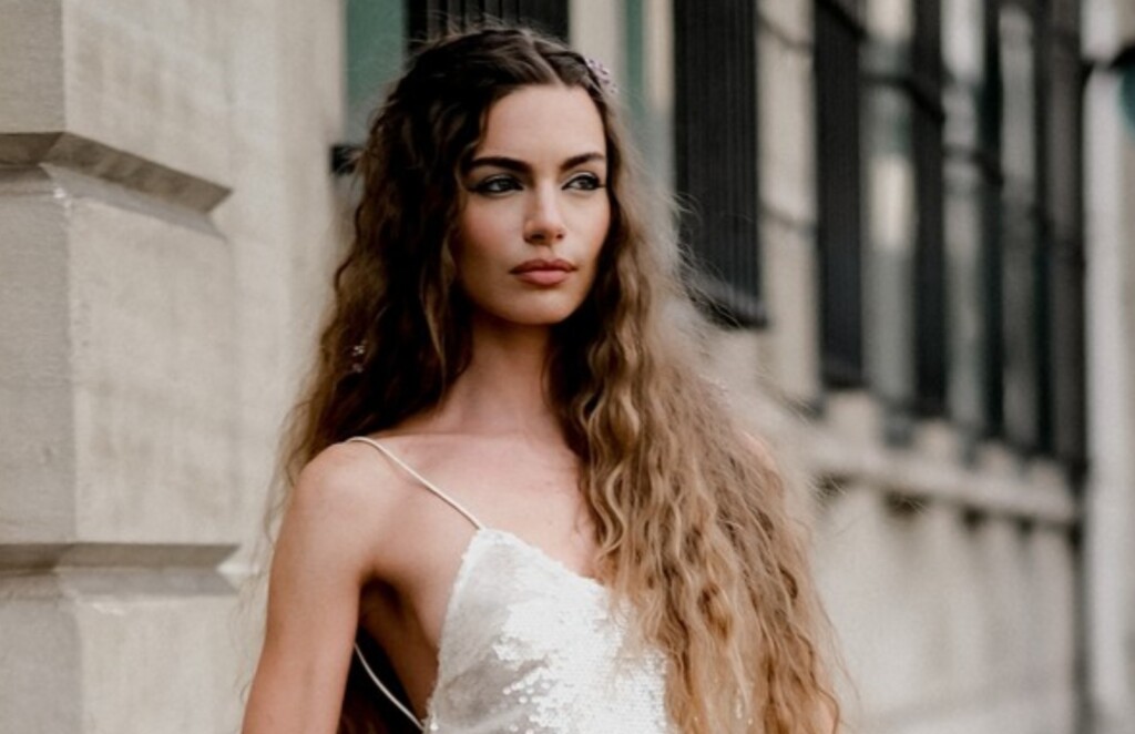 Mara Lafontan u haljini The New Arrivals