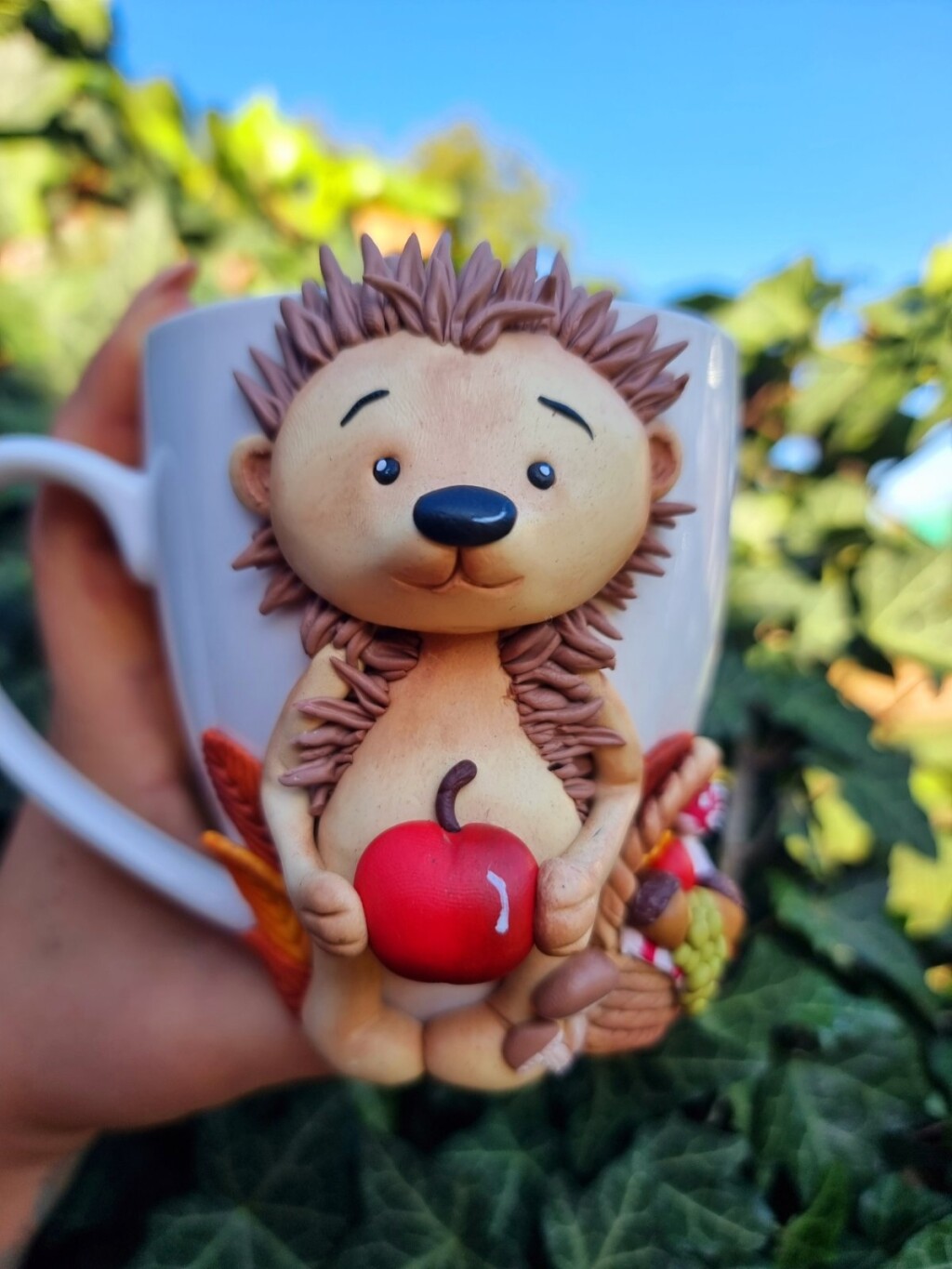 Šalice brenda tiakreativa