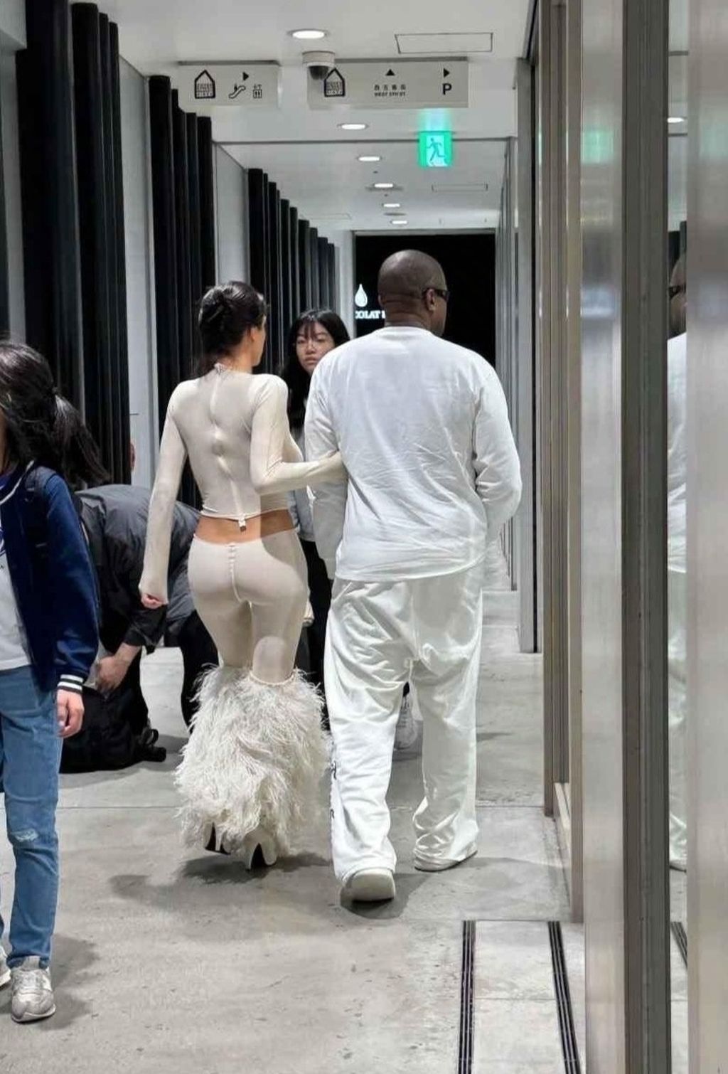 Kanye West i Bianca Censori - 4