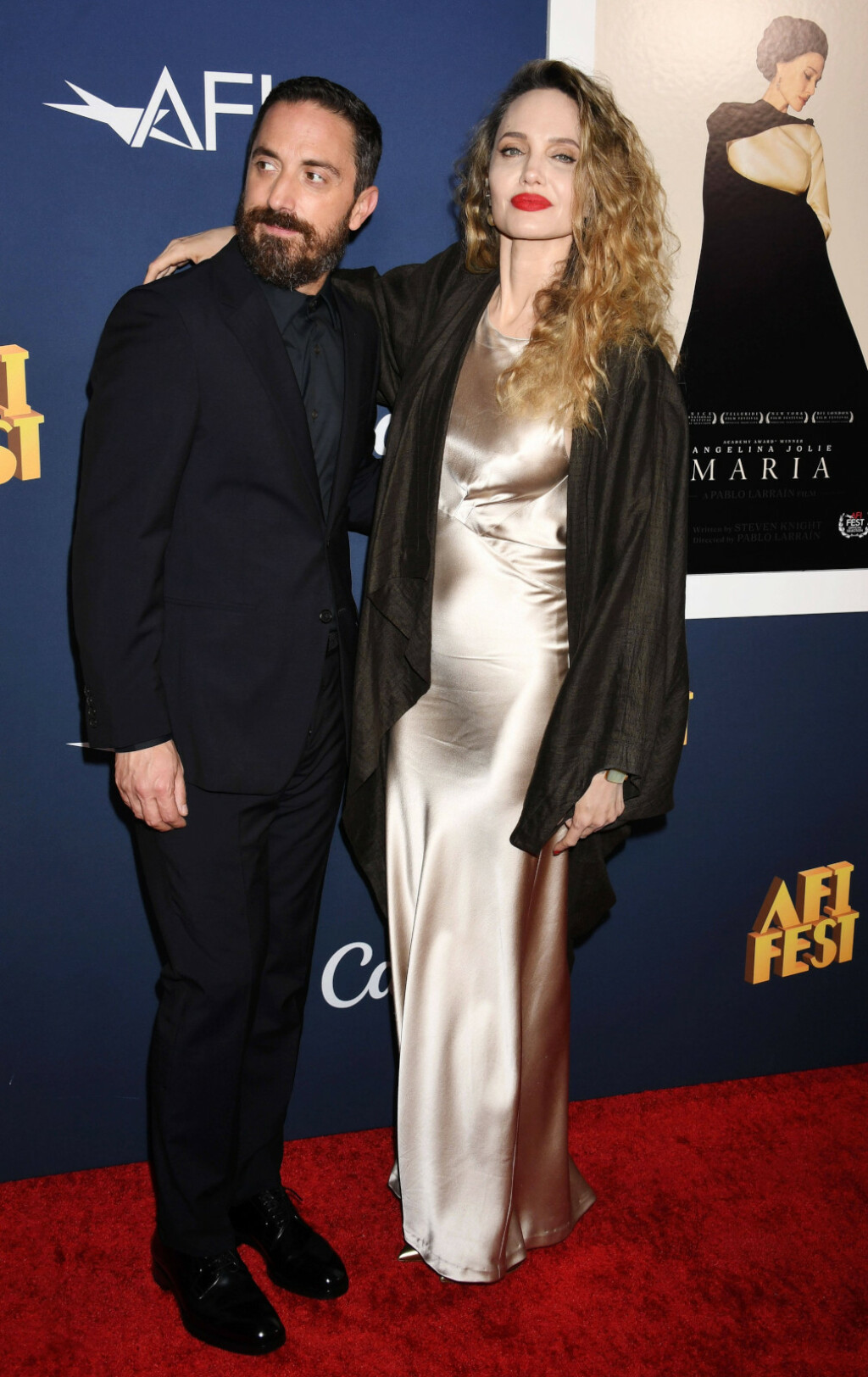 Angelina Jolie i redatelj Pablo Larrain na premijeri filma 'Maria' u Los Angelesu