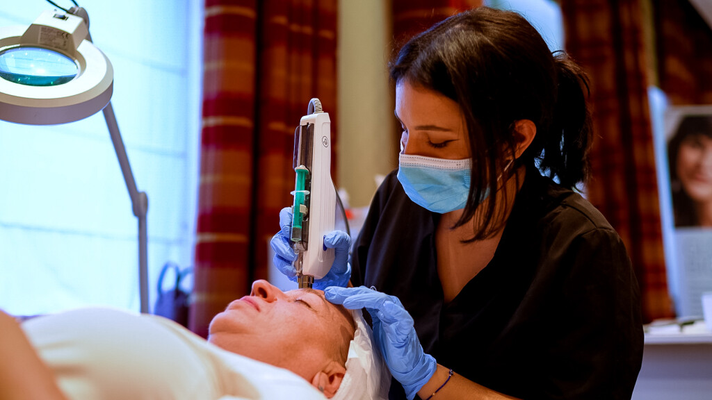 Neinvazivan oblik mezoterapije koji dovodi do jednakih rezultata, ali bez stvaranja trauma na koži