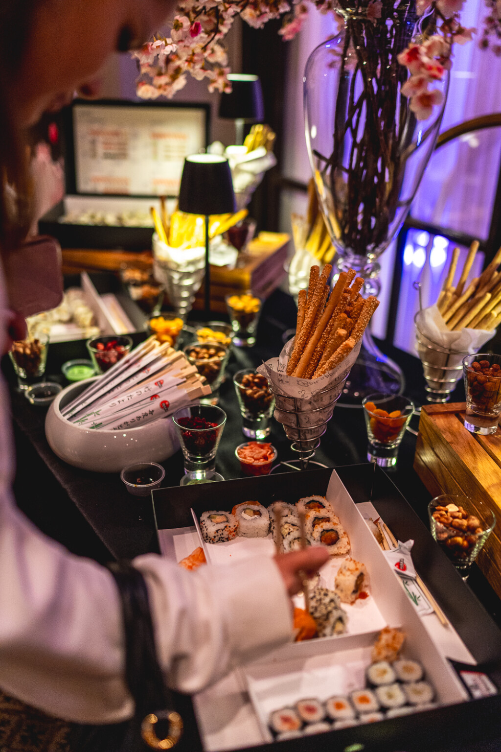 Sushi2go: Svaki zalogaj donosi spoj svježine, okusa i tekstura – mekani komadi ribe, hrskavo povrće i blago začinjena riža.