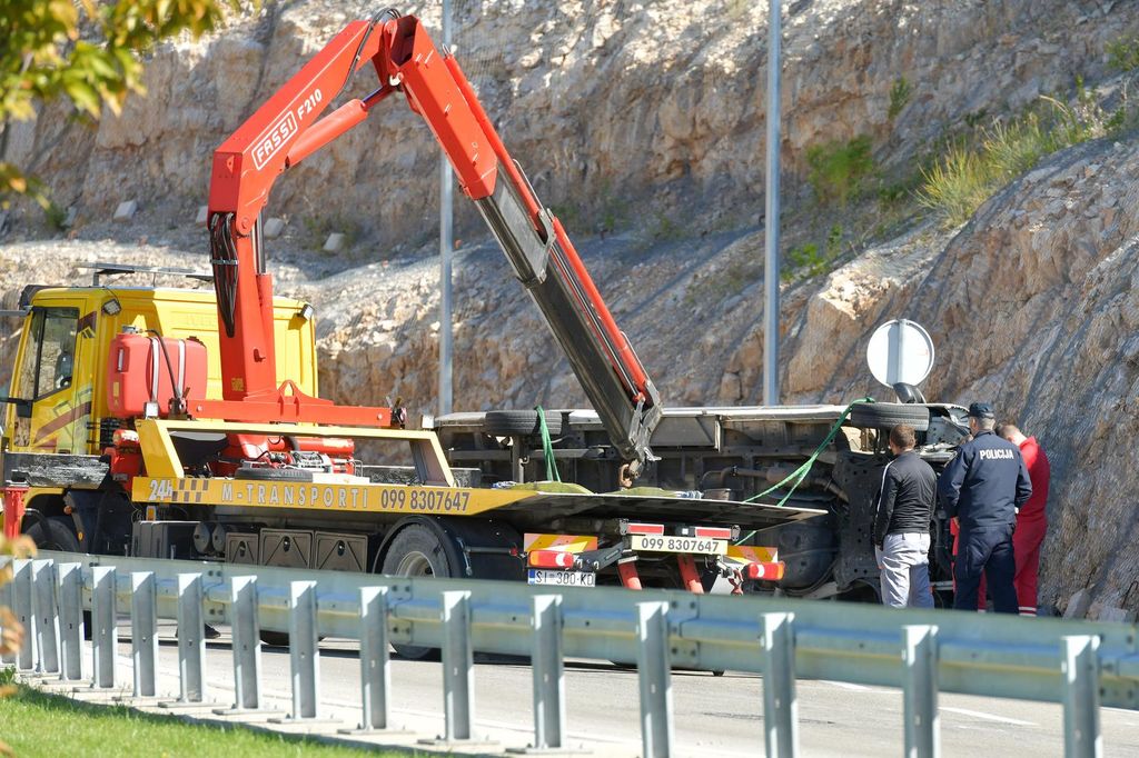 Prometna nesreća na čvoru Rokići