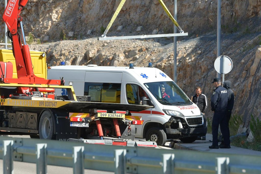 Prometna nesreća na čvoru Rokići