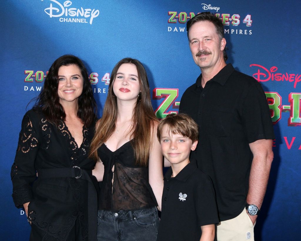 Tiffani Thiessen i Brady Smith - 2