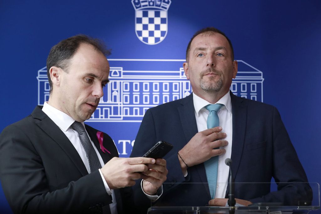 Loris Persuric, Dalibor Paus - 3