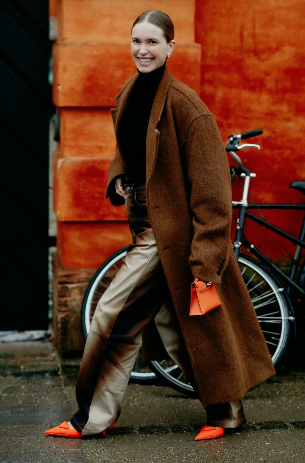 Narančasta i smeđa