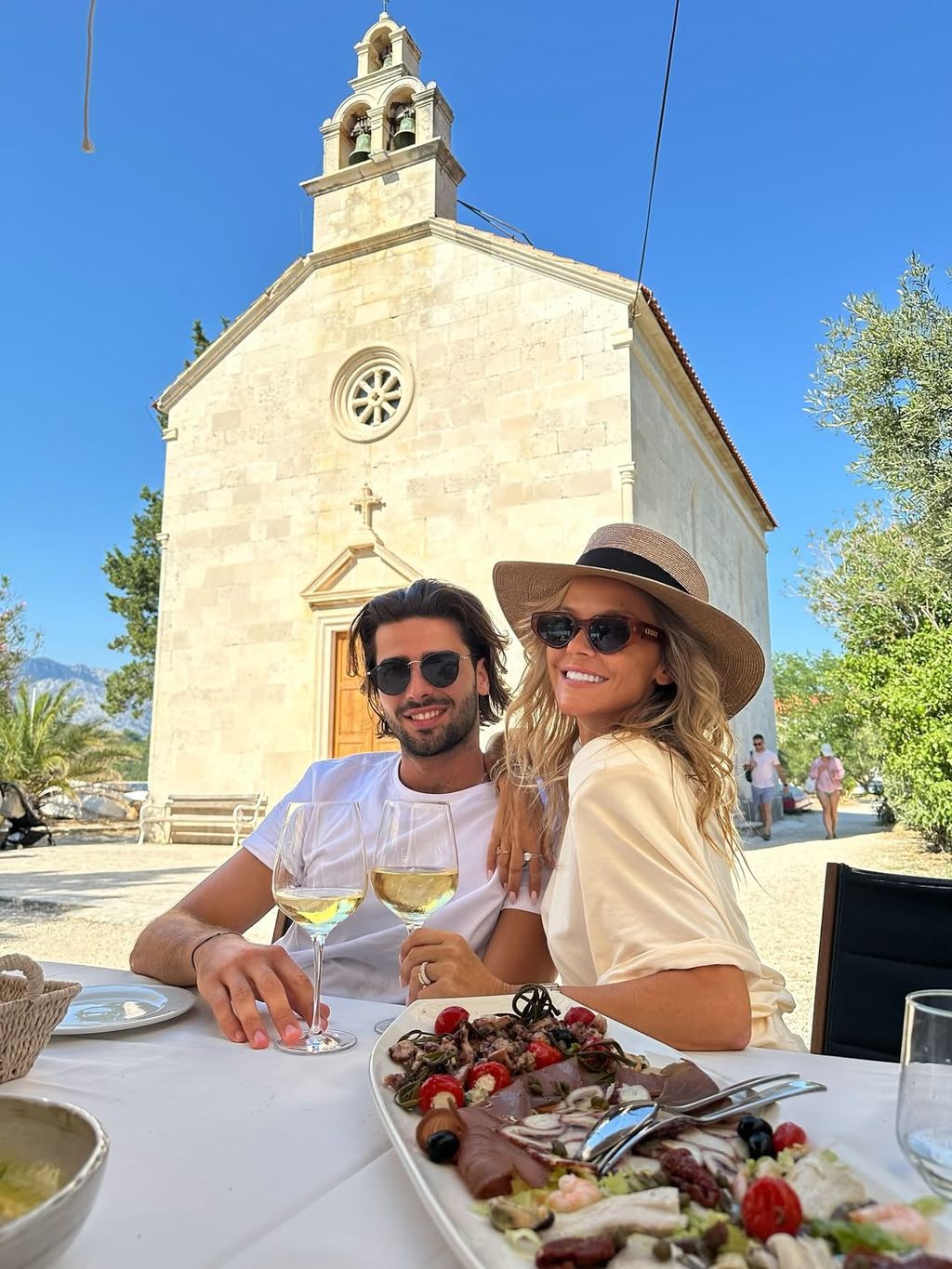 Maja Šuput, Šime Elez