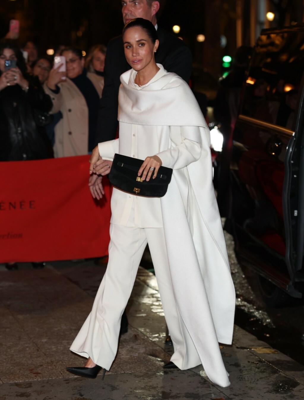 Meghan Markle u kreaciji Balenciage na pariškom Tjednu mode - 3