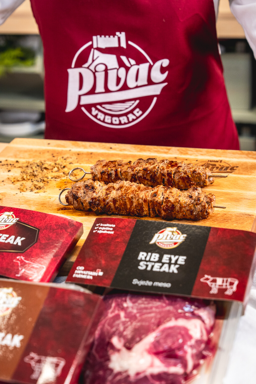 Stratagliatta složena s biftekom, ramstekom i ribeye steakom od Pivca