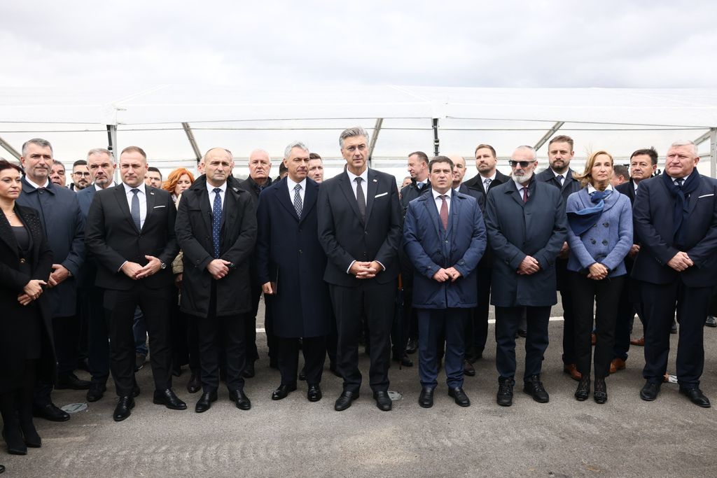 Završena izgradnja autoceste A5