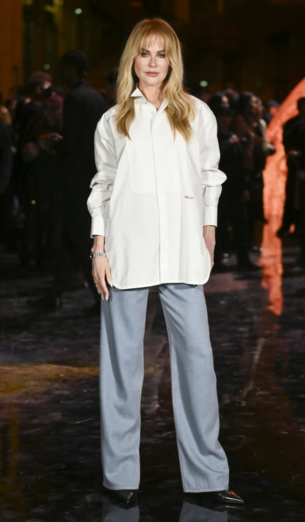 Nicole Kidman nosi Chanelovu oversized košulju i svijetlo plave hlače