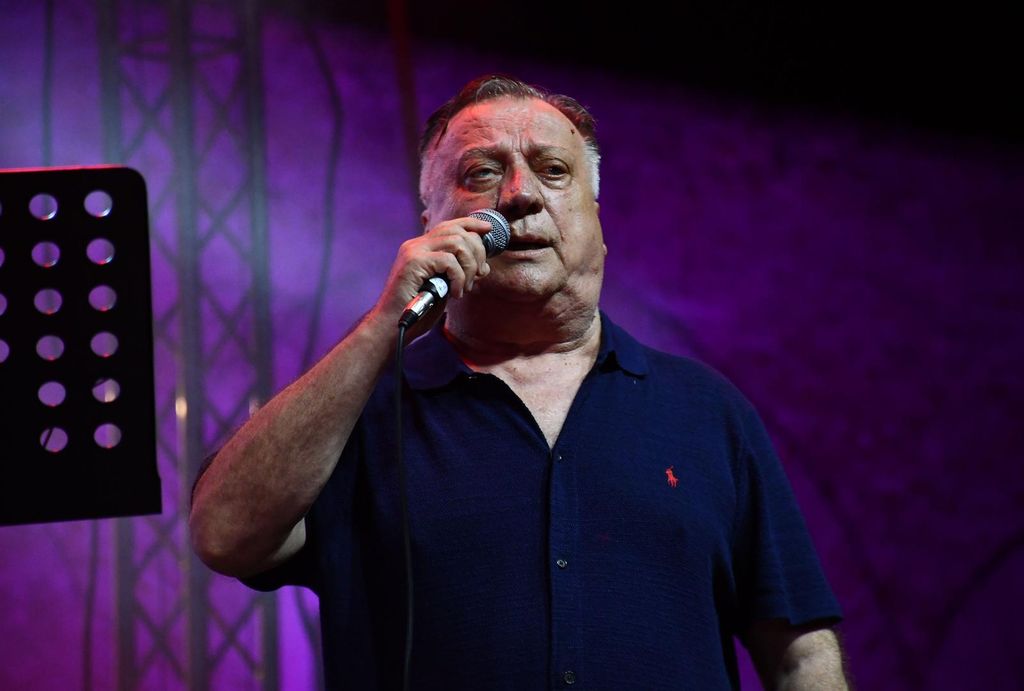 Halid Bešlić u Slavonskom Brodu - 5