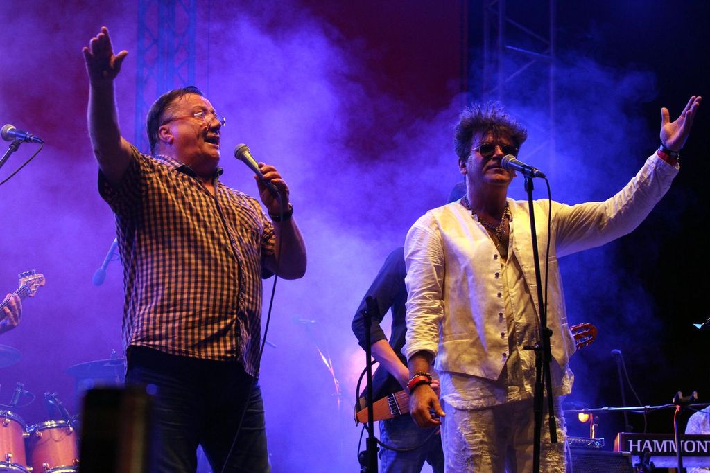 Crvena jabuka i Halid Bešlić - 1