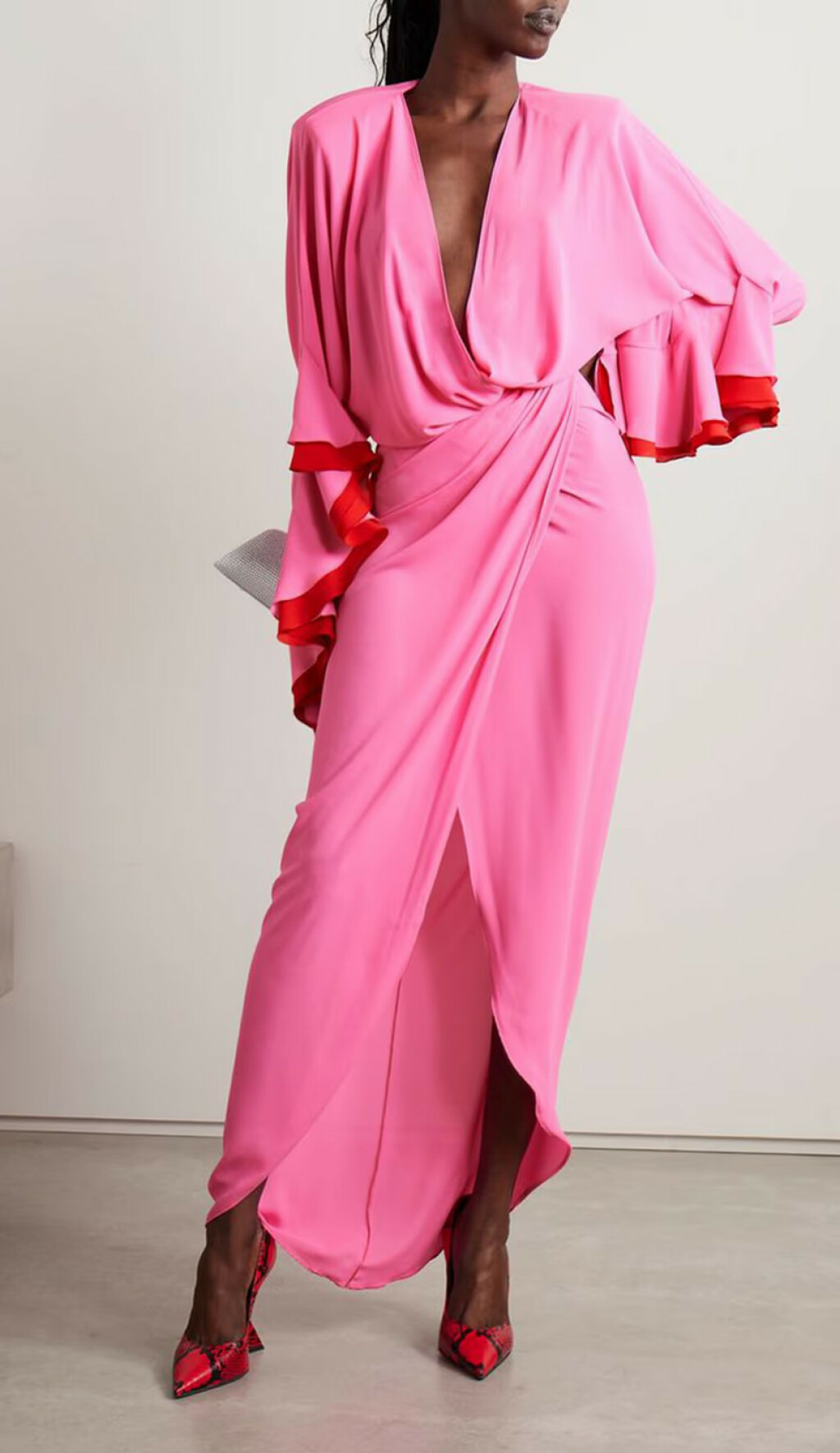 Sandra Elkasević nosi ružičastu haljinu brenda Nervi