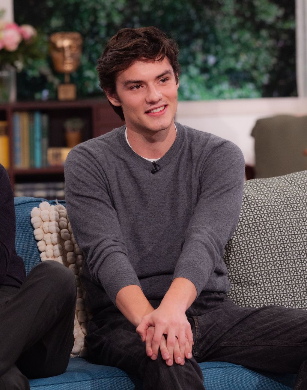 Louis Partridge - 14