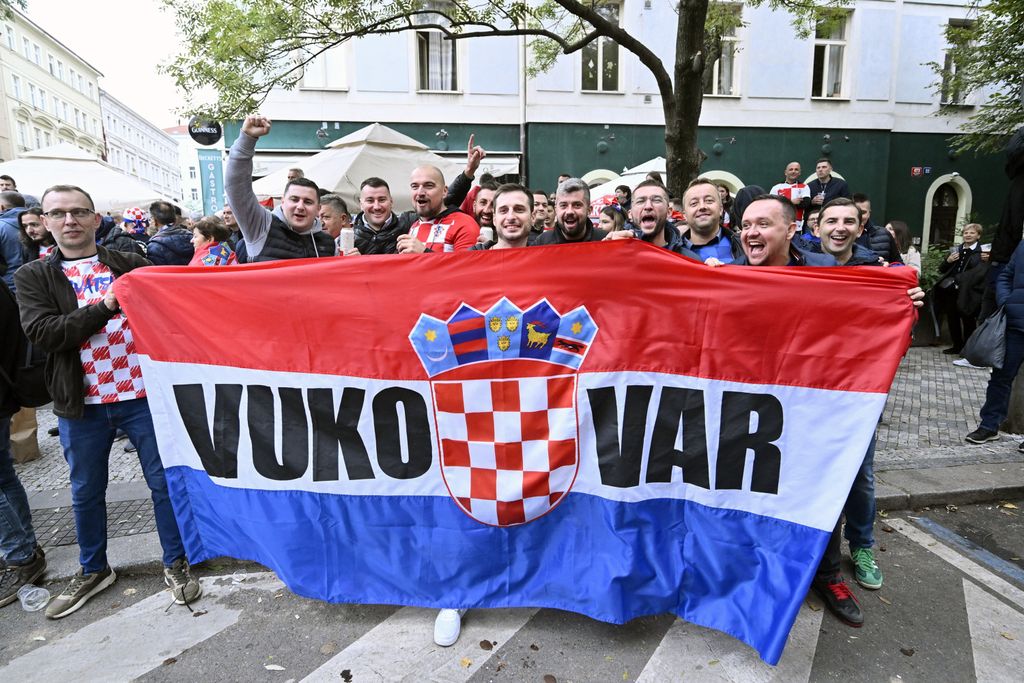 Hrvatski navijači u Pragu