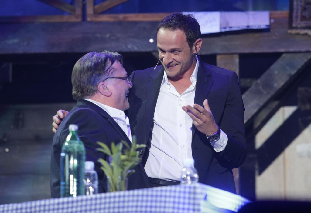 Halid Bešlić, Enis Bešlagić