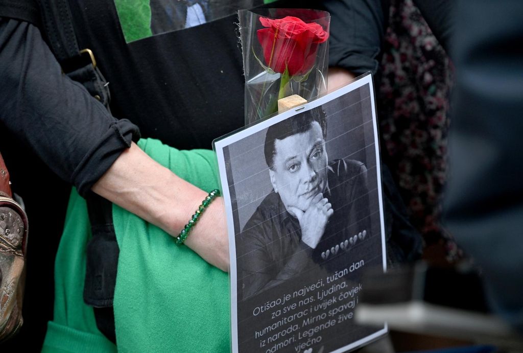 Građani na Zrinjevcu u čast Halida Bešlića - 8