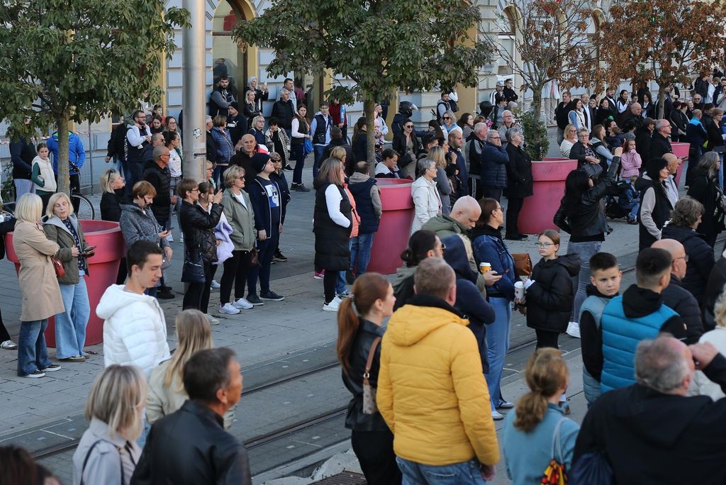 Oproštaj od Halida Bešlića u Osijeku