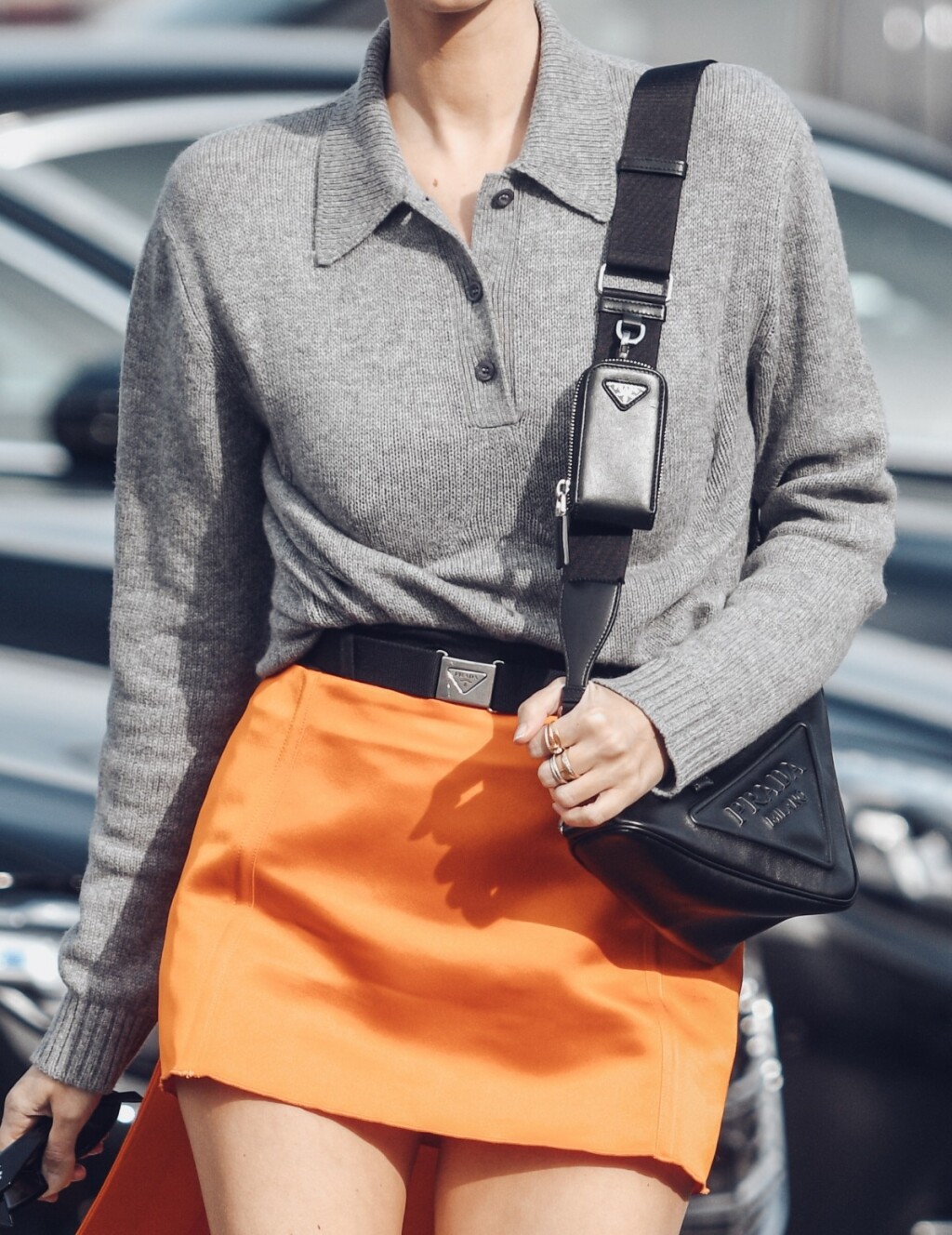 Puloveri s polo ovratnikom jako su popularni