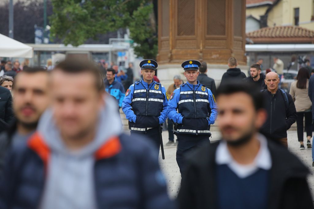 Pripreme za ispraćaj Halida Bešlića - 5