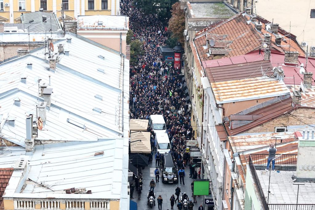 Ispraćaj Halida Bešlića - povorka - 7