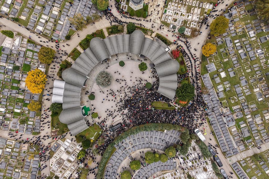 Pogled iz zraka na groblje Bare - 2