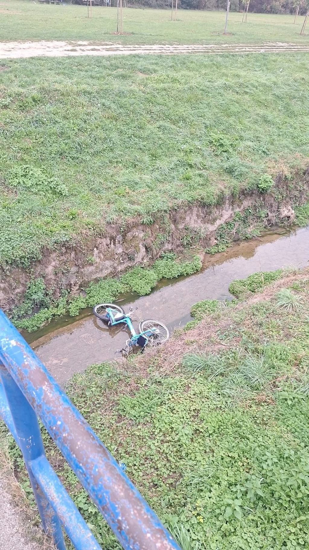 Vandali pobacali Bajs bicikle - 6