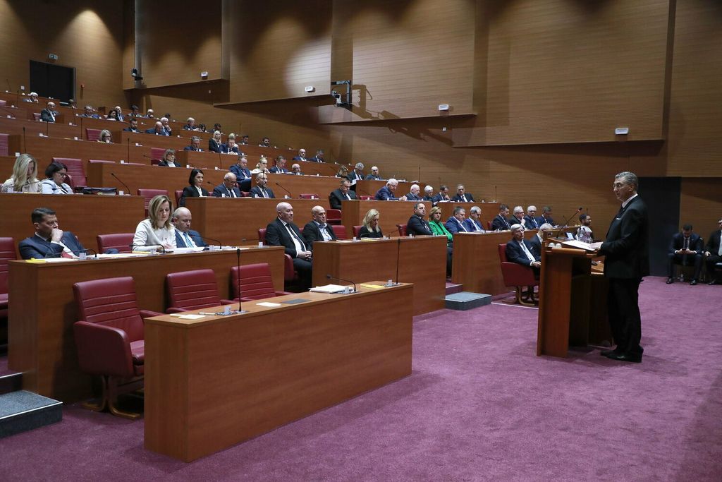 Andrej Plenković u Saboru - 5