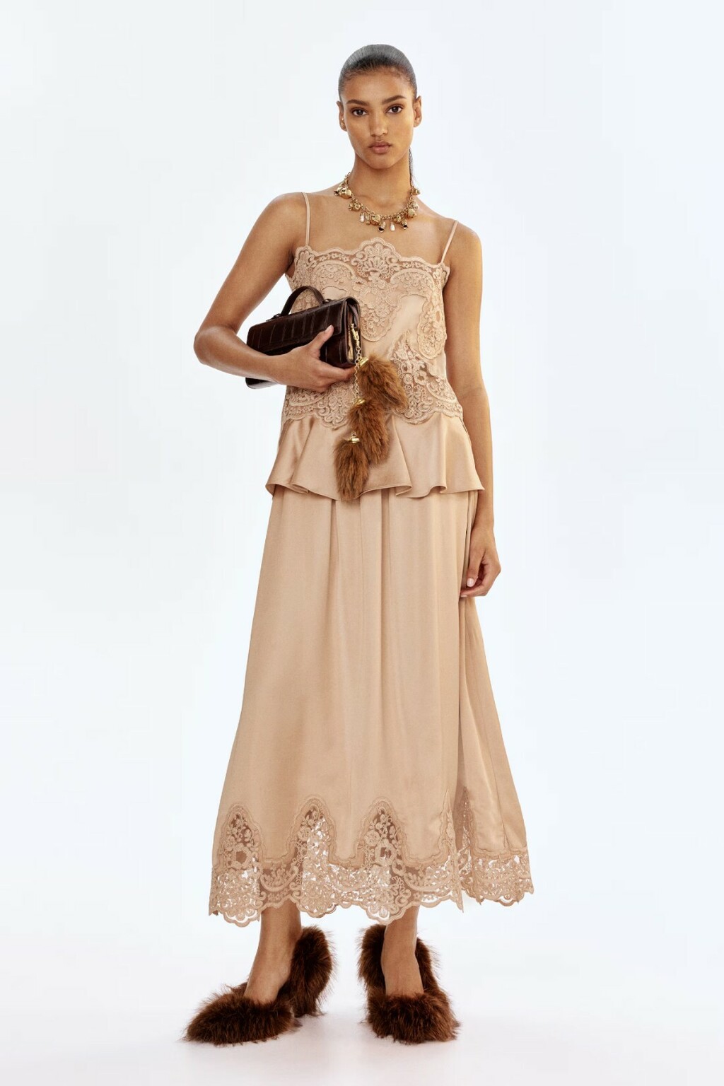 H&M satenski komplet ukrašen čipkom