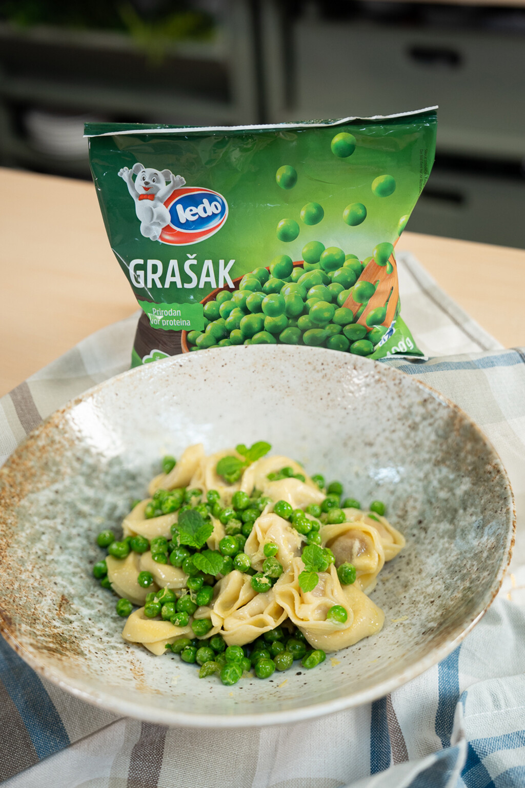 Tortellini s graškom i limunom