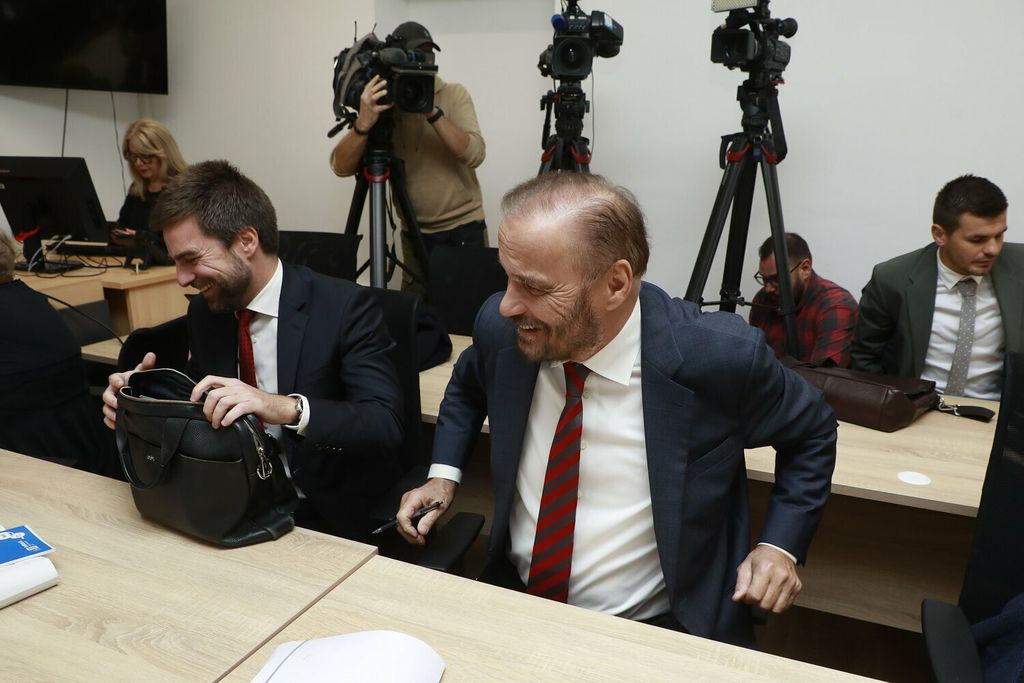 Početak suđenja bivšim ministrima u aferi po babi i stričevima - 9